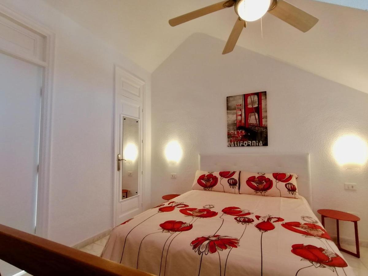 Golden View Holiday Home Плая де лас Америкас Екстериор снимка